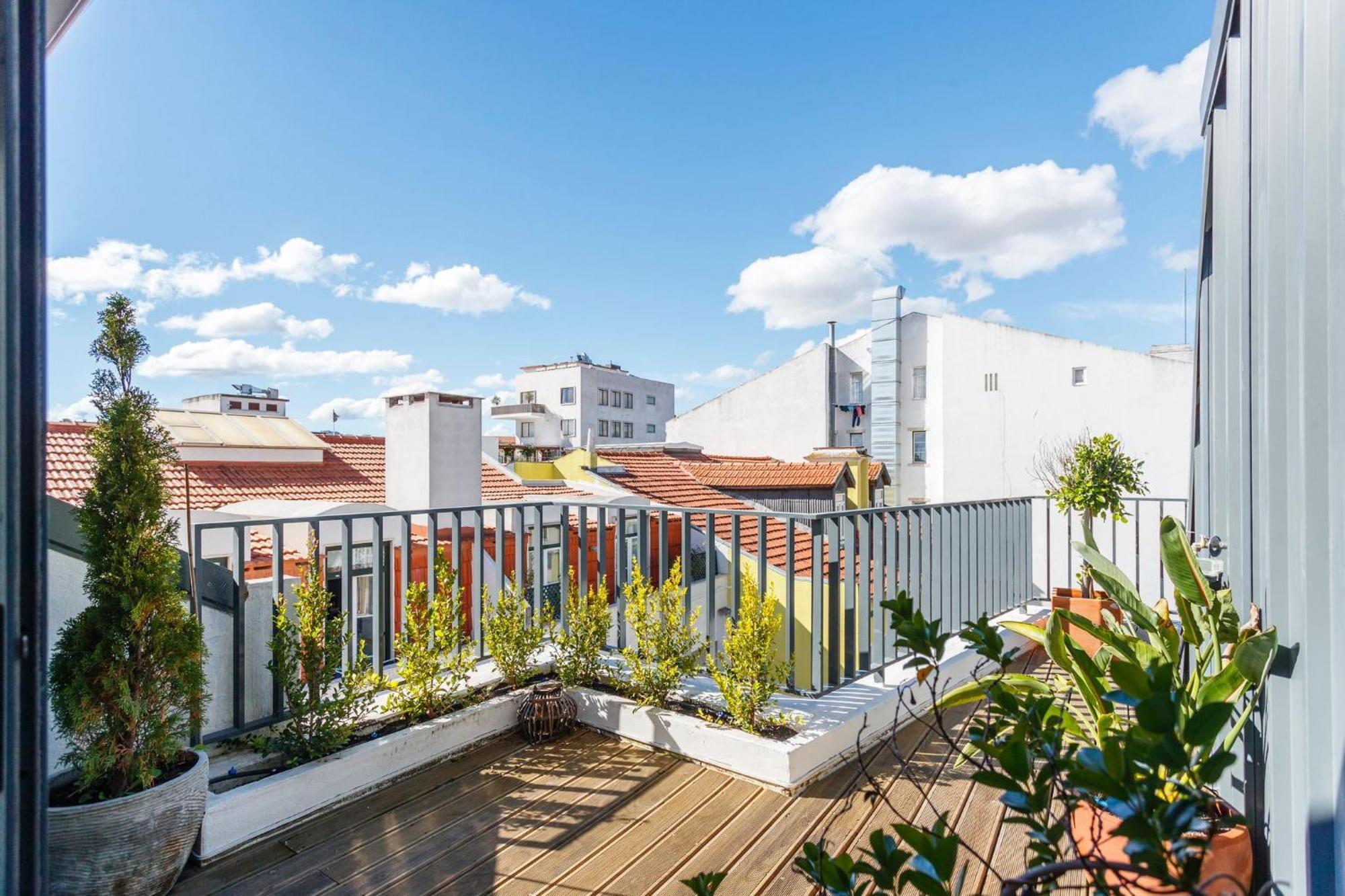 Luxury Suite With Balcony And Shared Accommodation In The Parque Eduardo VII Area Lissabon Exterior foto